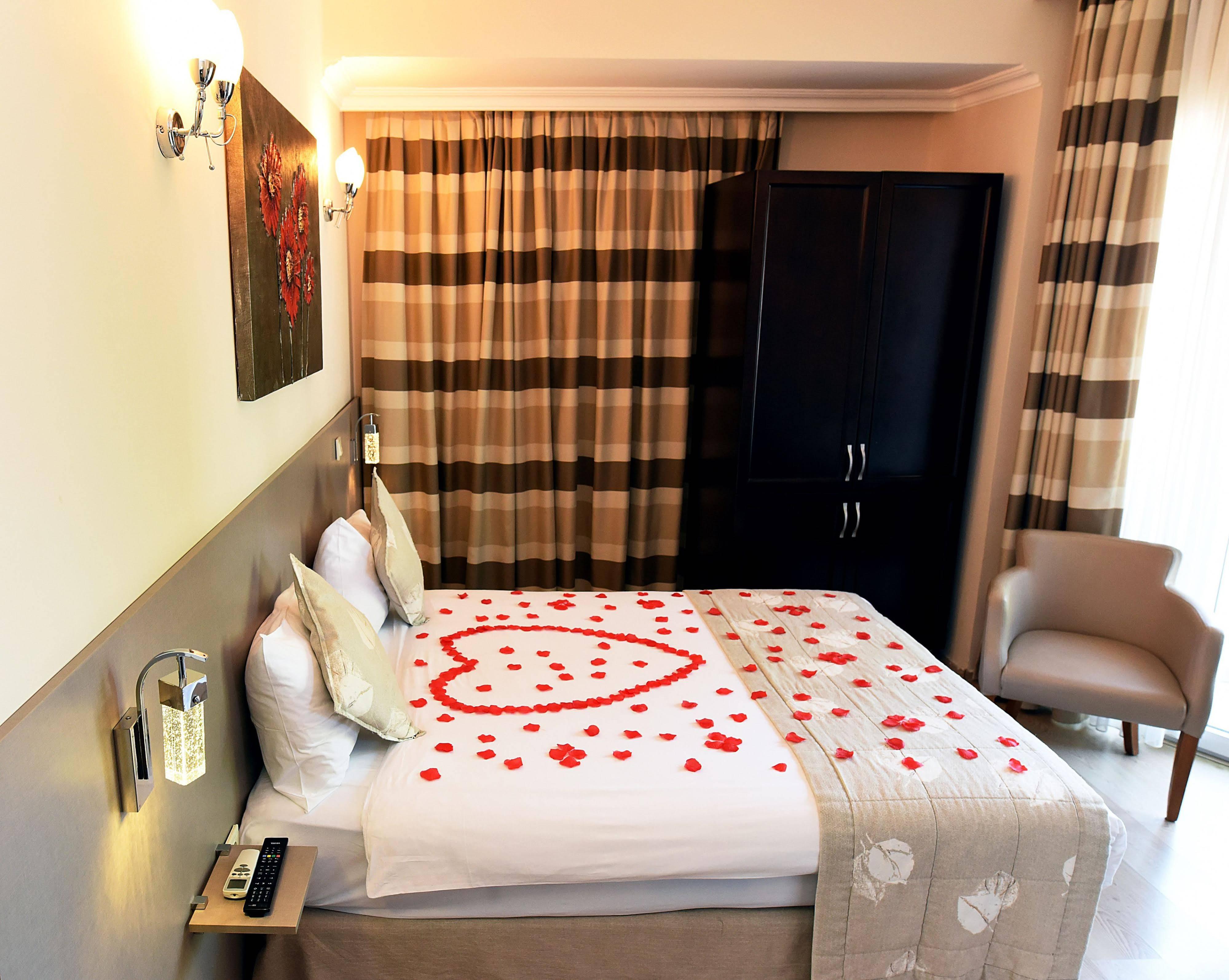 Marine House Boutique Hotel アダラー エクステリア 写真