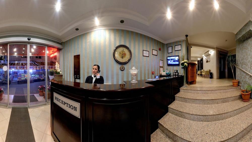 Marine House Boutique Hotel アダラー エクステリア 写真