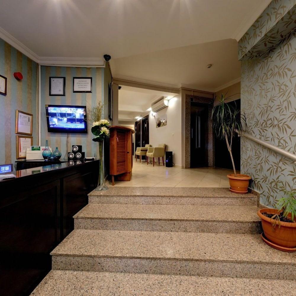 Marine House Boutique Hotel アダラー エクステリア 写真