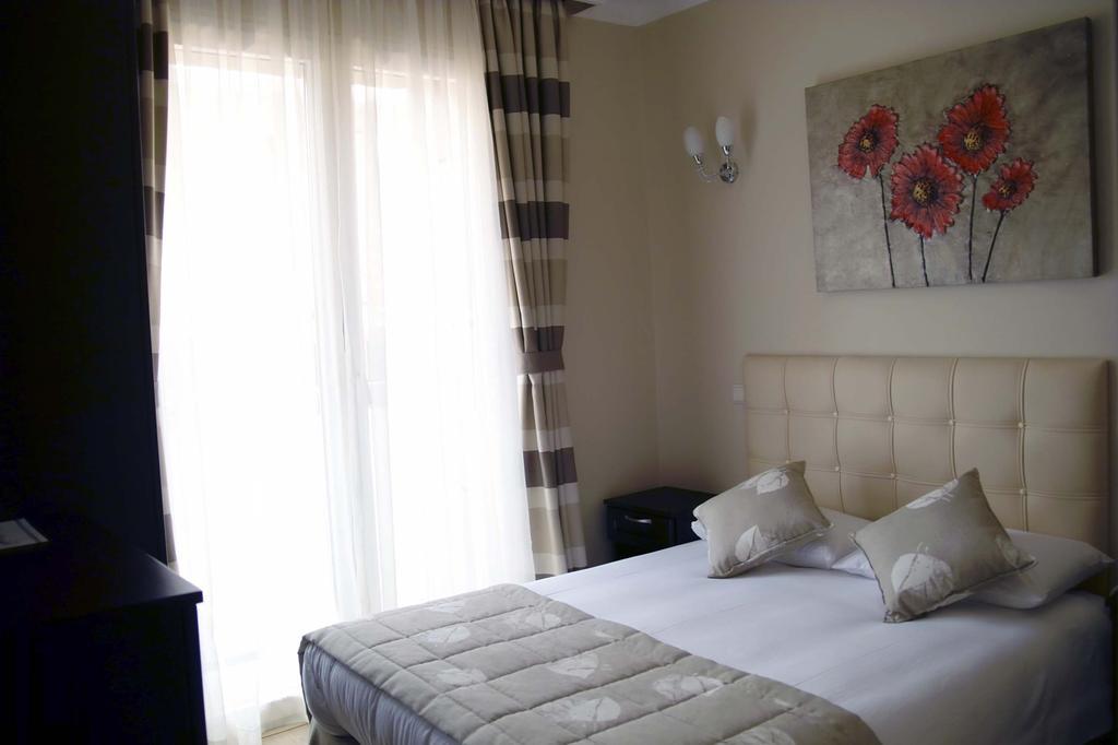 Marine House Boutique Hotel アダラー エクステリア 写真